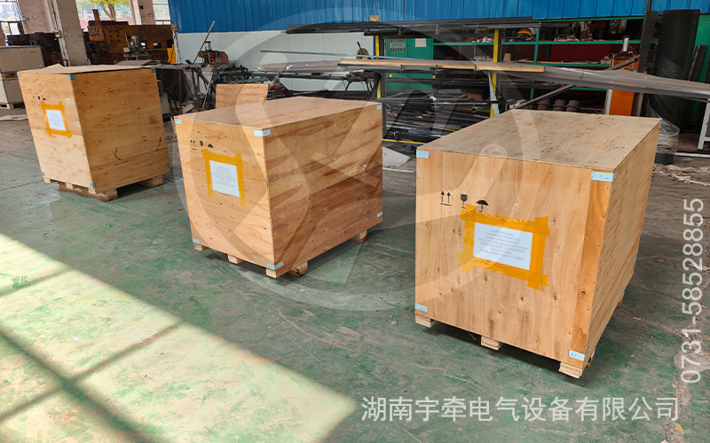 礦用湘潭電機(jī)車配件出口海外 1.jpg