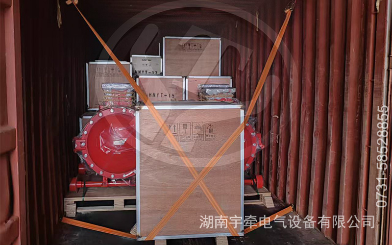 電機(jī)車(chē)配件出口海外 3.jpg