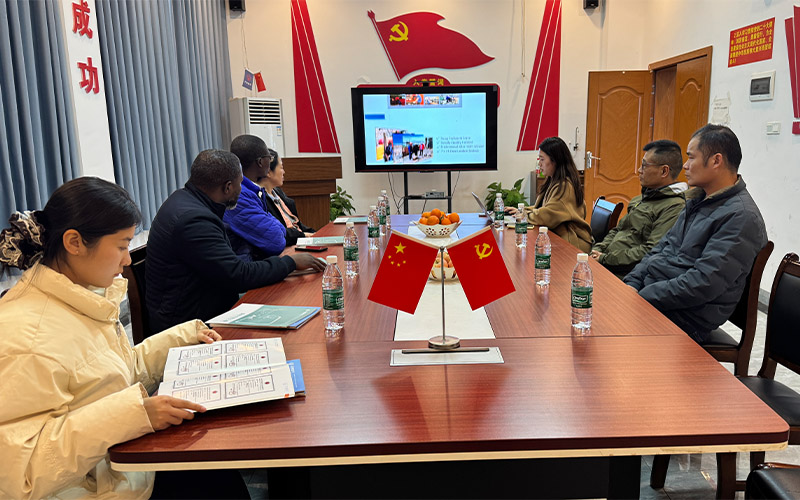 非洲客戶來(lái)訪 1.jpg