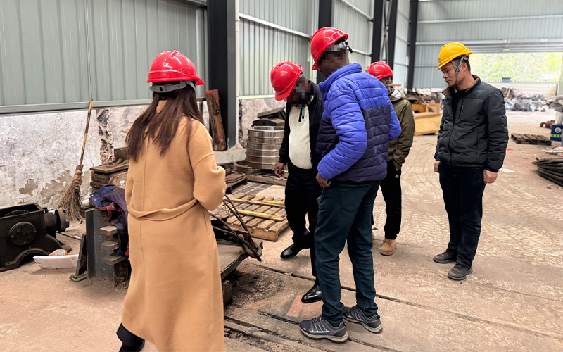 非洲客戶來(lái)訪 3.jpg